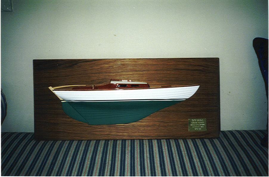 Halvmodell av Nordisk Folkbåt, skala 1:20